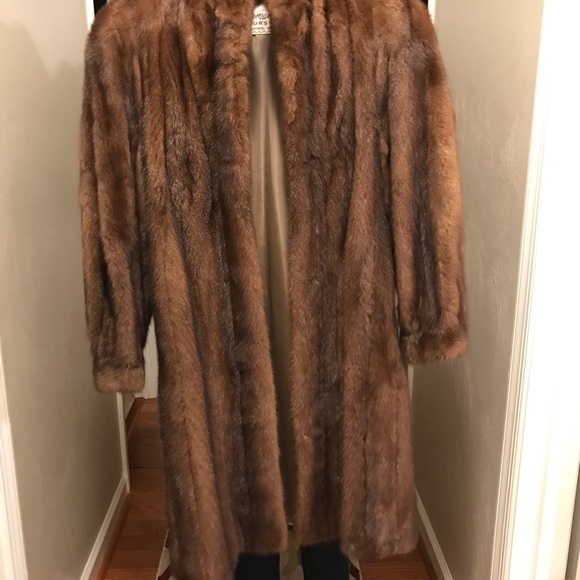 Real fur jacket - Picture 3 of 11